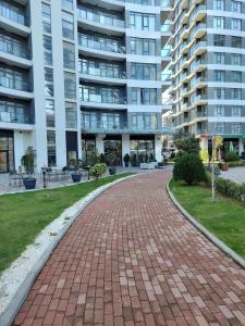 Studio with pool and sea view