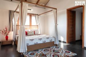 StayVista at Hideaway to Heaven - Lawn & Bonfire