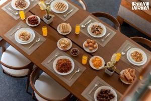 StayVista at Hideaway to Heaven - Lawn & Bonfire