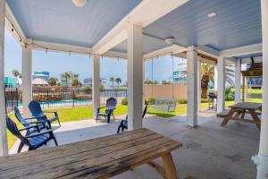Elegant 4BR Coastal Escape with Stunning Views