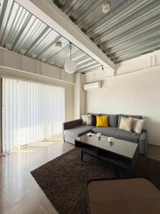 b hotel Komachi - 1 BR Apartment Free Breakfast Included