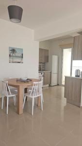 Obv 3206 - 4-star hotels in Pyla