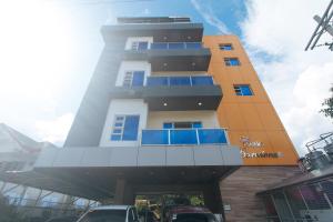 RedDoorz at Casa Barcelona Condotel