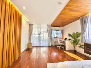 Luxury 3 bedrooms in the heart of the city