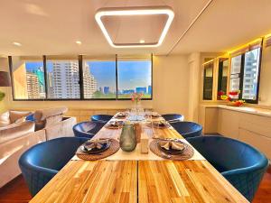 Luxury 3 bedrooms in the heart of the city