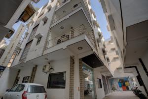 Hotel Dolphin at Delhi Airport