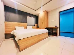 Harvey's Hotels - Gowlidoddy - Near US Consulate - Gundipet