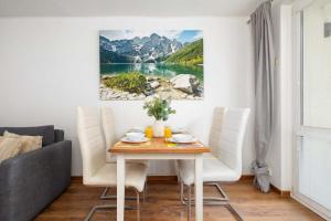 Jasny i Przytulny Apartament Blisko Krupówek by Noclegi Renters