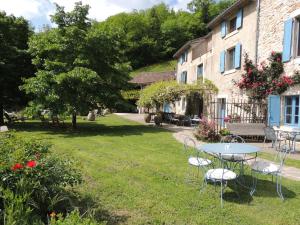 B&B / Chambres d'hotes Nabat le Haut, chambre et table d'hotes : photos des chambres