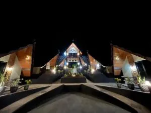 Gubuk Ndeso Bromo - 布罗莫