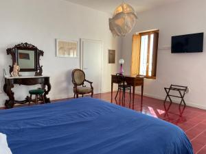 Deluxe Double Room with Balcony and Sea View