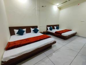 Hotel Banarasi - Guest House