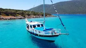 Bodrum Private Boat Tours -Daily -Yacht Tours Bodrum - Yaliciftlik