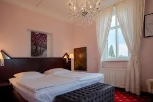 Hotel & Restaurant Bergschlösschen - Waldsieversdorf