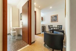 GuestHost - Piazza Bologna Apartment