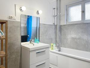 Bright apartment 10 min from Lille 4 people