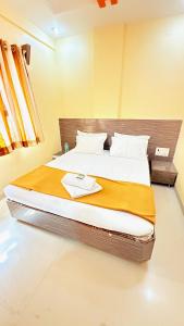 HOTEL GRKK - Near Shri Saibaba Samadhi Temple Shirdi