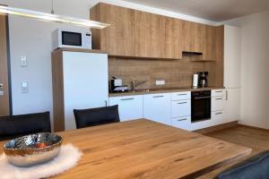 Berg Aparts Faschina - 02