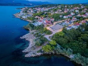 Villa Novigrad ZadarVillas - Paljuv