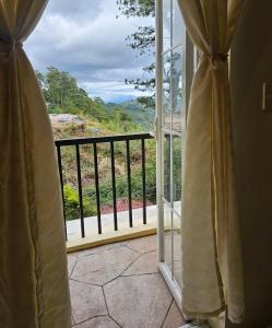 Cozy Studio Unit Near Mines View