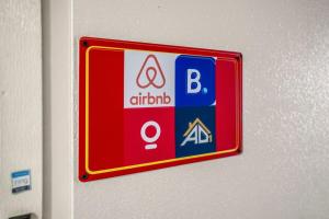 Towne Plaza Apartments #295 in the Galleria Area