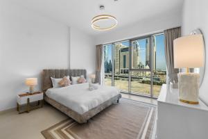 Magnificent - New 1BR in Canal Front Residences