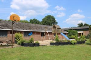 Lodge tent Eendje met privé sanitair