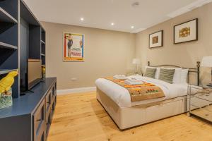 Stylish studio with patio in Clapham, 14 min tube