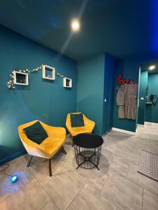 Appartements Love & Spa - Jacuzzi - Netflix - Metro - Wifi : photos des chambres