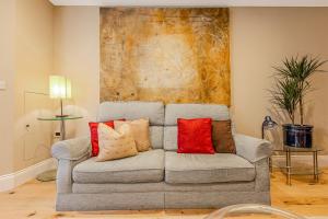 Stylish studio with patio in Clapham, 14 min tube