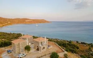 Katerina's Villas - Monemvasia Beachfront Stone Paradise - Sikéa