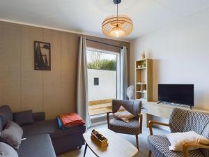 Chalets Joli chalet pour 6, piscine chauffee a l-annee : photos des chambres