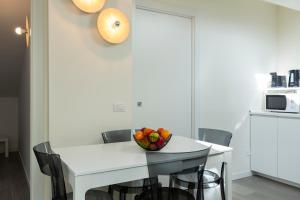 Bright Attic M4 - 2 Bedrooms