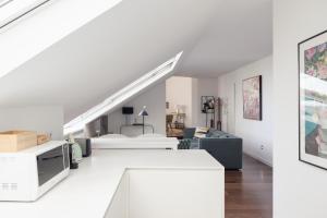 Deco Gem in City Center