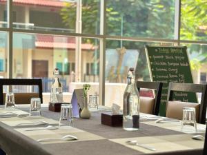 Hotel Sadhana Executive