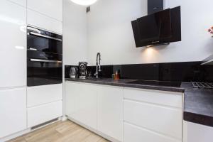 Apartment Nadwiślańska with Air Conditioning near Kazimierz by Noclegi Renters