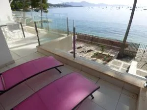 CATALINA 2B frente al mar en zona peatonal con acceso directo al mar - Formentor