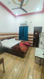 K D Dham Hotel - Near Prem Mandir & Iskcon Temple