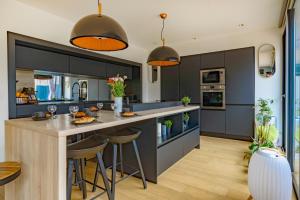 Paris Garden River residence