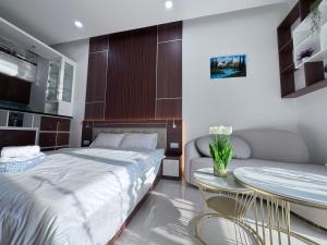 Officetel Golden King Tower Apartment, District 7