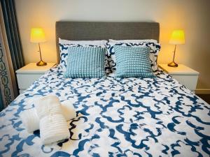 Bamboo Grove Retreat with Infinity Pool 竹林幽居无边泳池