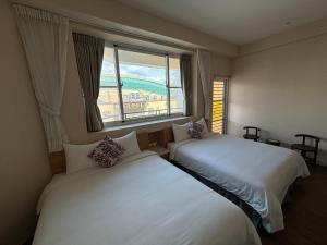 Phòng 4 Người Có Ban Công (Quadruple Room with Balcony)