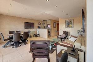 HENRI CAMILLE REAL ESTATE - Kent - Huge 2 bedrooms appt - 5 min Croisette