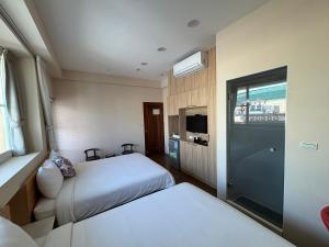 Phòng 4 Người Có Ban Công (Quadruple Room with Balcony)