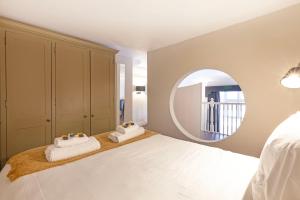 Luxury One Bedroom Mezzanine in Paddington