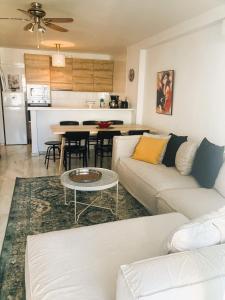 2Mh asunto aivan merenrannassa210