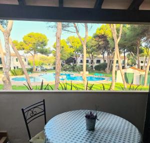 Apartamento al lado de la playa en Xoriguer-Ciutadella con piscina