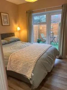 Lawson Lodge - Charlecote