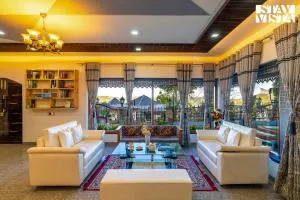 StayVista at The Kafal Villa with BBQ & Lawn - Kanra