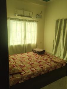 Family Flat 2BHK Near Kashi Vishwanath Mandir